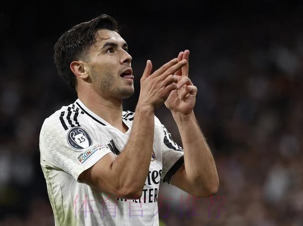 马卡:迪亚斯拒听其他球队报价 与皇马续约在即 马卡:迪亚斯拒听其他球队报价 与皇马续约在即